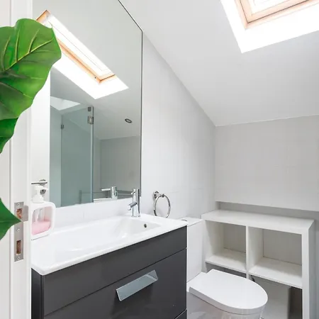 Bica Blue 1br Loft W Riverview N Ac By Lu Holidays * Лиссабон